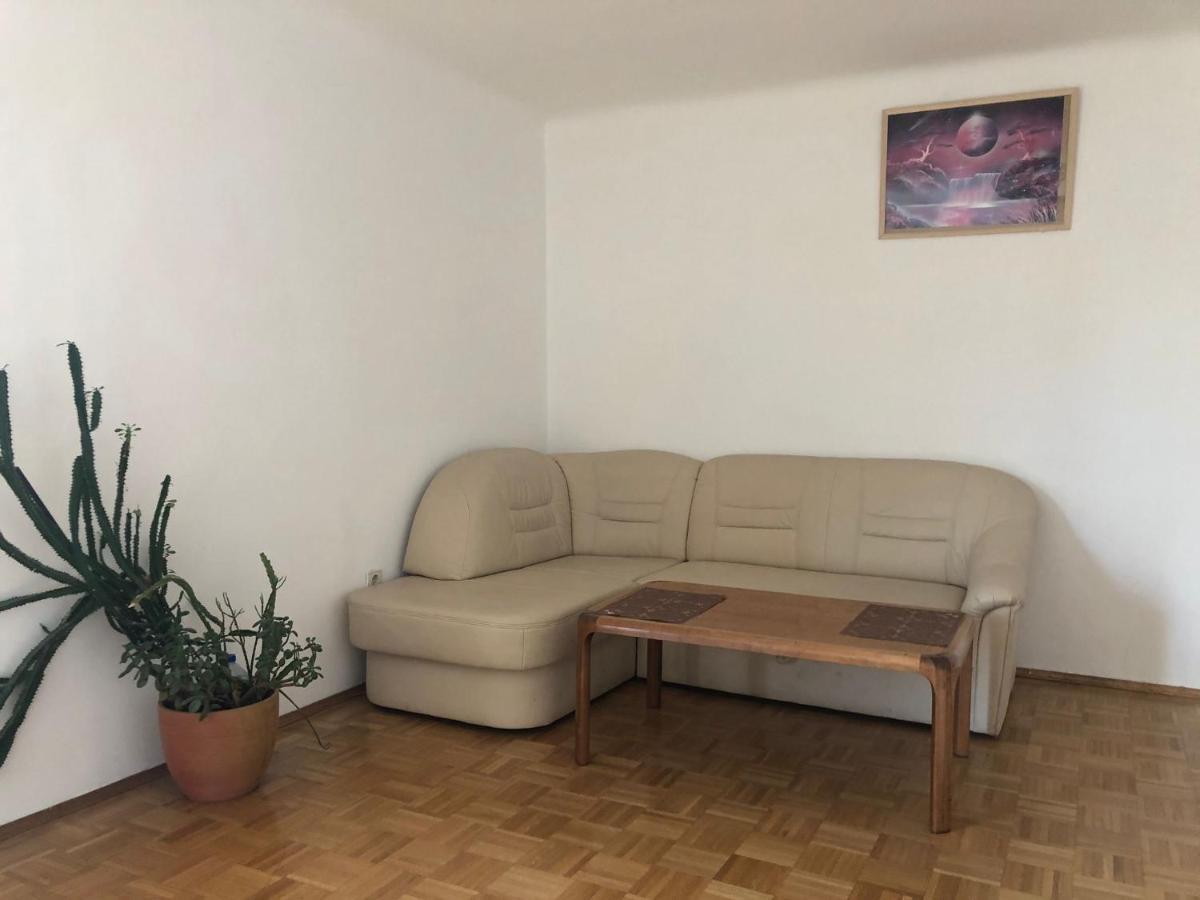A Private Room In A Shared Apartment 维也纳 外观 照片